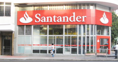 El Santander pierde 10.798 millones de euros tras ajustes en la primera mitad del año