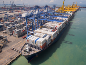 Las exportaciones de mercancía en España se hunden vertiginosamente durante el primer semestre