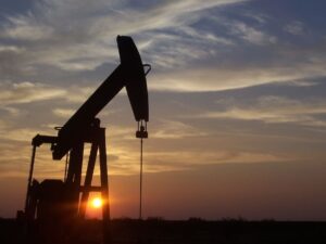 petroleo de Texas disminuye