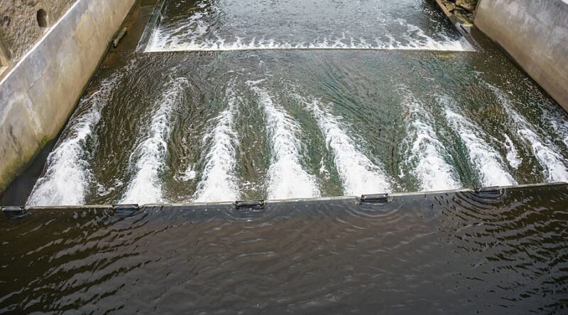 Órganos públicos de Brasil ahorran energía por la crisis hídrica